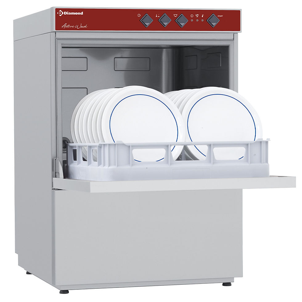 Miniature :  Lave-vaisselle professionnel avec des assiettes