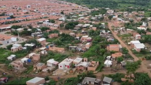 Erica Ribeiro pede que Prefeitura legalize invasão Terra Prometida, em Parauapebas