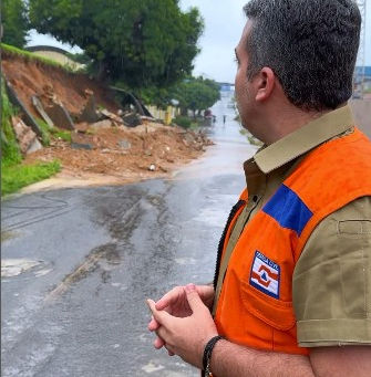 Temporal causa alagamento e desabamentos em Tucuruí. Defesa Civil alerta para mais chuvas na região