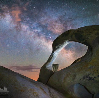 Mobius arch Alabama hills Eastern Sierra California lone pine milky way night sky desert mount Whitney j johnson photography jeremy johnson photography