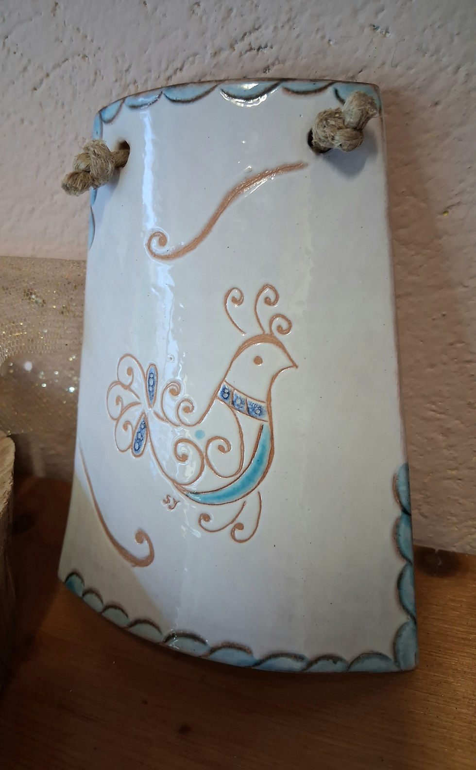 Miniatura:  TEGOLA "LA PAVONCELLA SARDA" CERAMICA SARDA