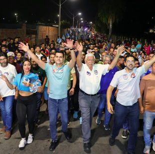 Deputados estadual Davi de Raimundão e federal Yury do Paredão reúnem milhares de pessoas em caminhada