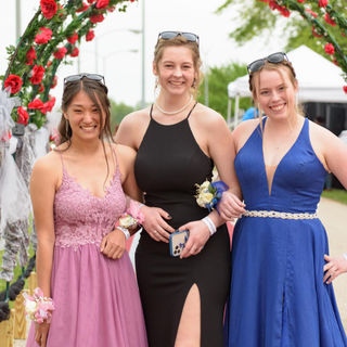 spotts_prom_2022_0518.jpeg