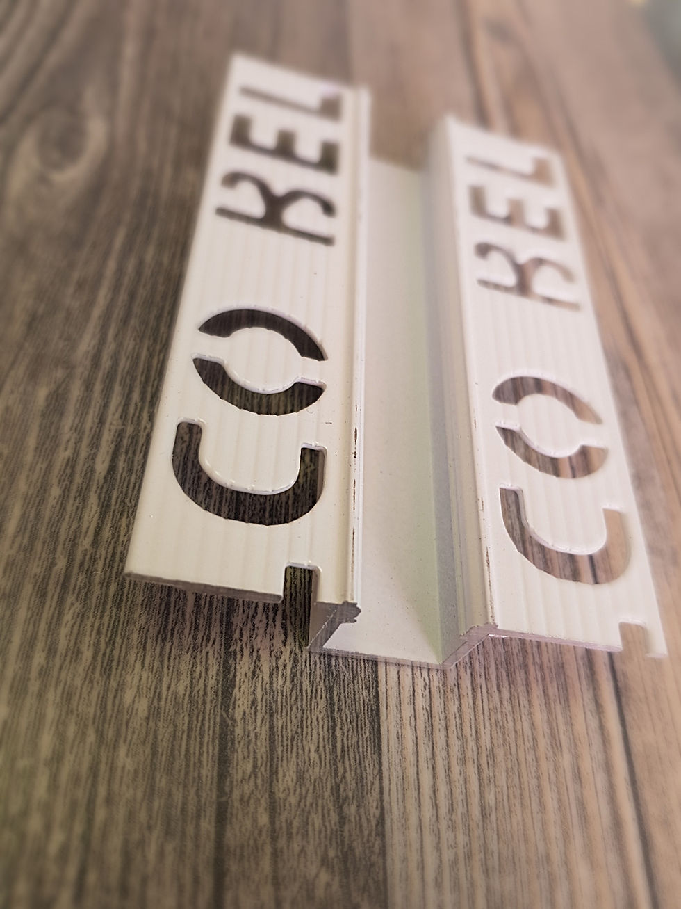 פרופיל אלומניום