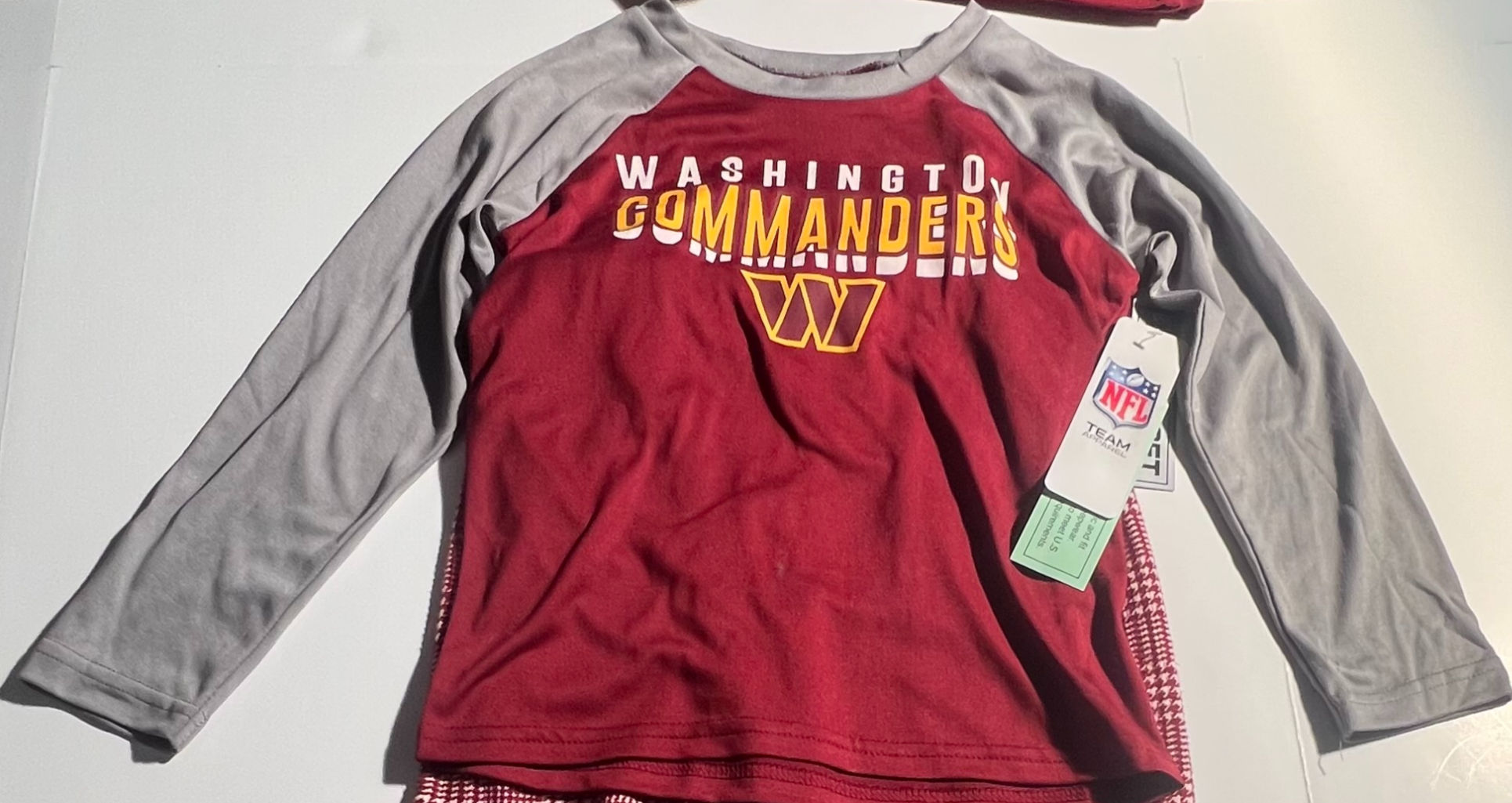 NEW KIDS (2) PIECE COMMANDERS HOUSE WEAR