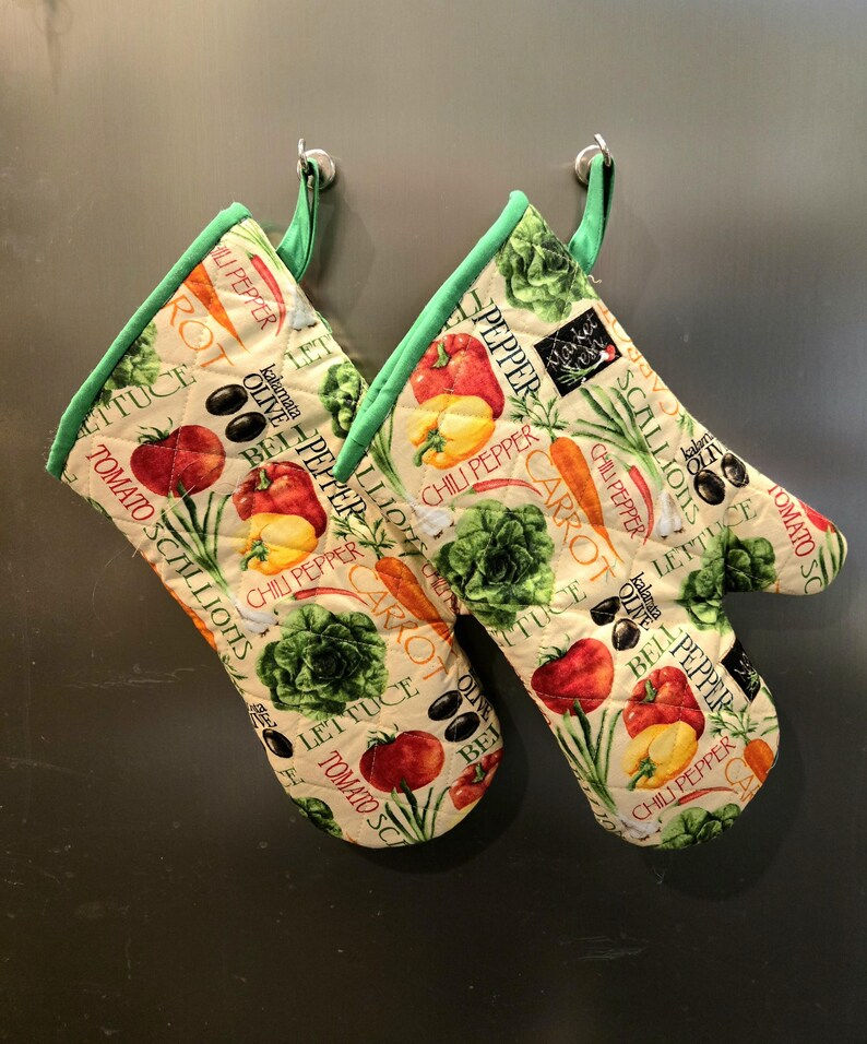 Thumbnail: Handmade Quilted Oven Mitts - Vegetable Print Kitchen Decor - Set of 2