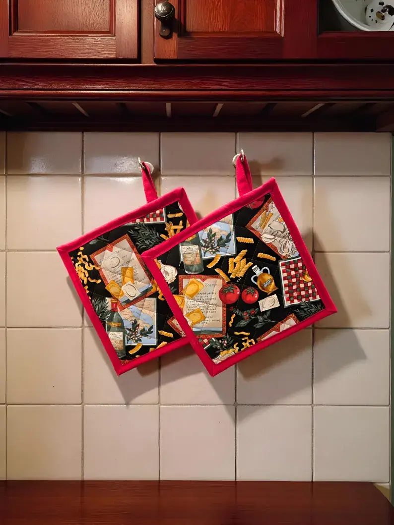Handmade Potholders: Mediterranean Themed Quilted Pads, Set of 2