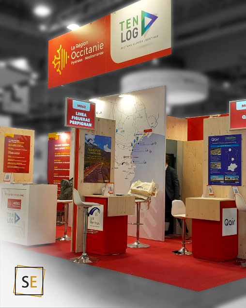 Stand traditionnel partagé avec enseigne éinguée, stations de travail, enseignes lumineux - SITL - P