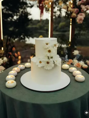Custom wedding cakes collection Patisserie Svoi St. Louis