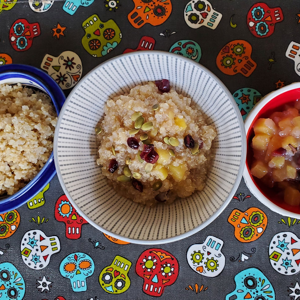 Quinoa breakfast cereal wit fruit