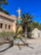 Skulptur på plass på området for Leprasykehuset Sanatori Fontilles i Alicanteregionen