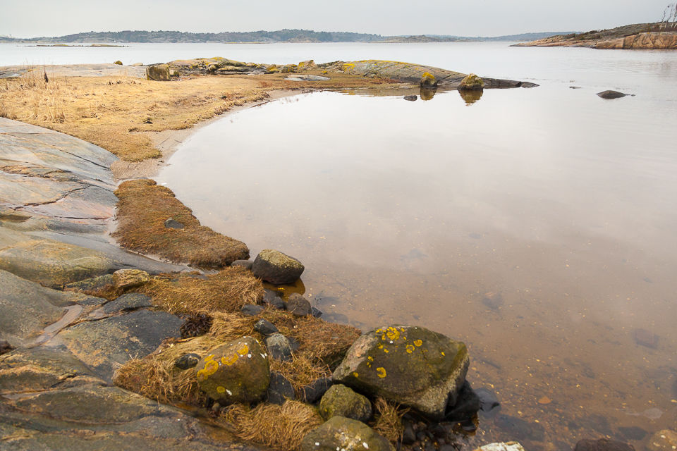 Liten strand på Nøtholmen