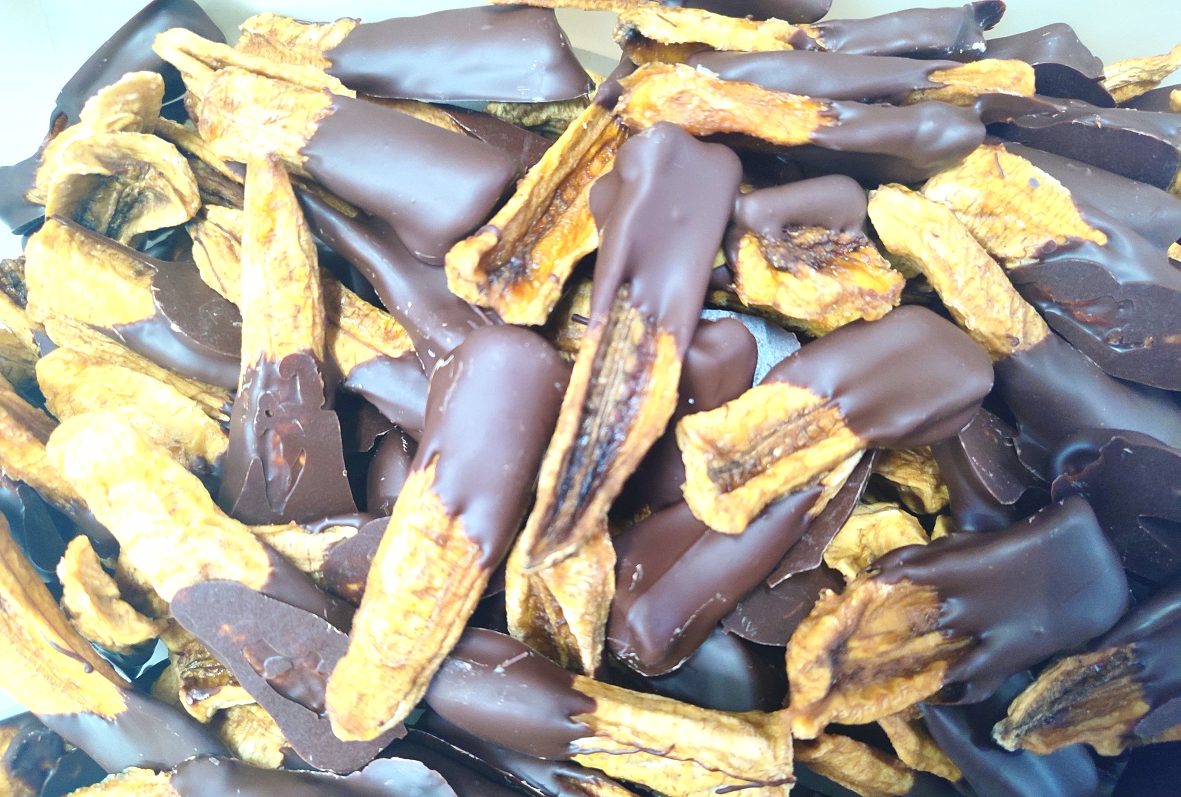 בננה מיובש מצופה בשוקולד