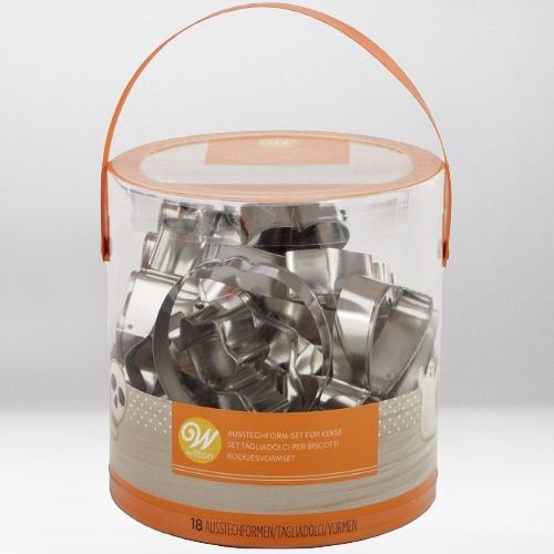 WILTON METAL COOKIE CUTTER HALLOWEEN SET X18