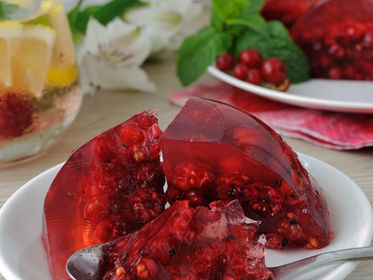 Gelatina de Hibisco com Frutas vermelhas