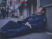 巡回中に眠る警察官が急増――謎の睡眠被害拡大か？