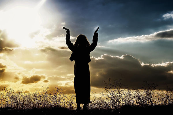 woman-praying-at-sunrise.jpg