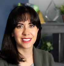 Julia Macedo pic_edited.jpg
