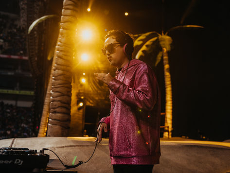 BAD BUNNY LE PONE EL OJO A MR.PIG