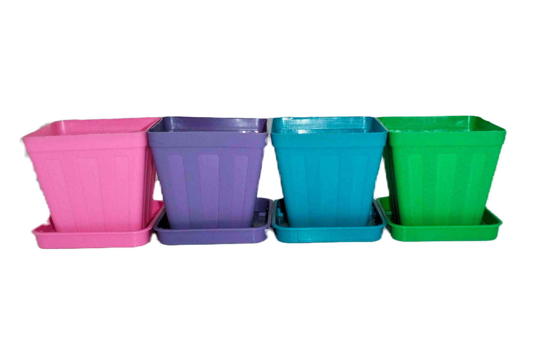 8cm Square plastic pot + 8-9cm saucer
