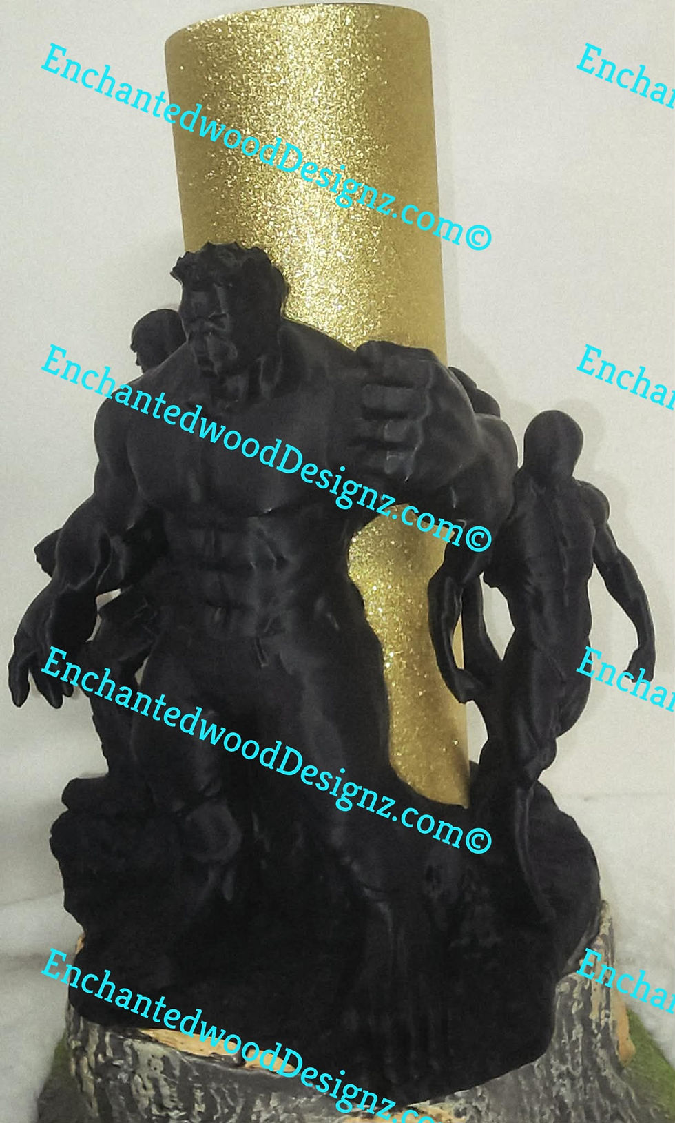 Thumbnail: Super hero's Hugger