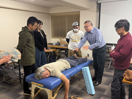 「高齢者の腰痛通電治療」開催