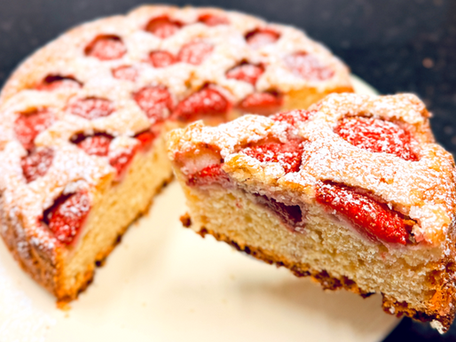 Fresh Strawberry Cake