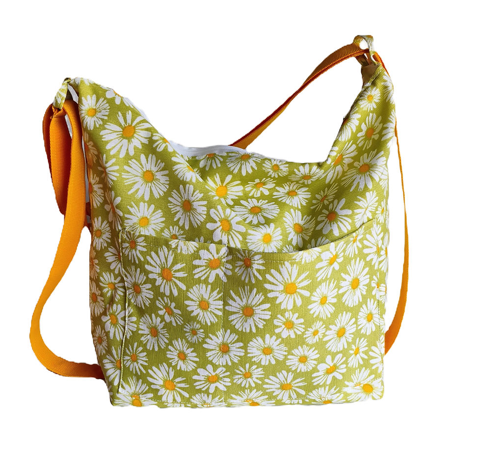 borsa in tessuto verde a fiori trasformabile in zaino antifurto con grande tasca esterna e interna da donna made in Italy