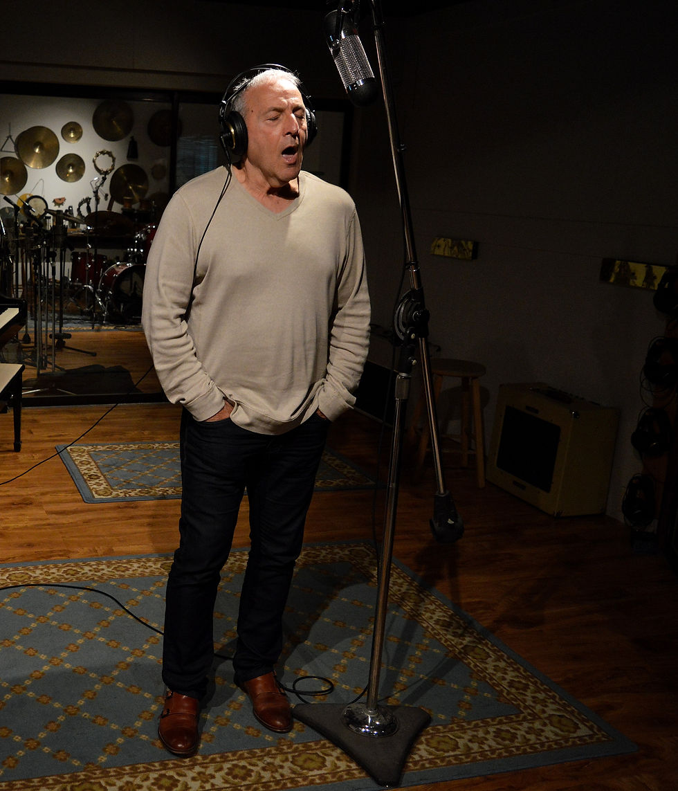 Frank Rocchi at Grant Avenue Studio