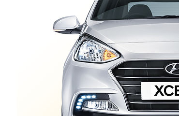 XCENT_Compact_Sedan_highlight_Mid_PC_512
