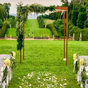 Chuppah Cranes estate.jpeg