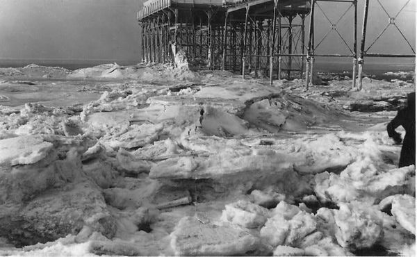 hunstpier1963.jpg