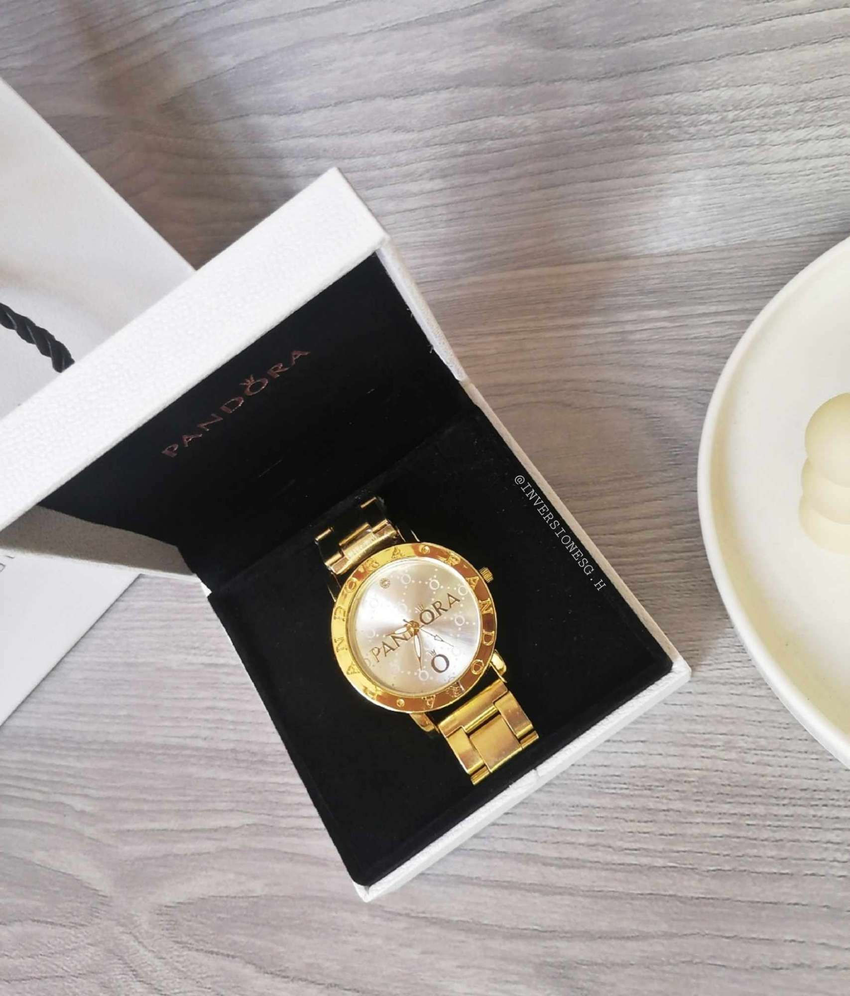 Reloj Pandora con su caja 💫