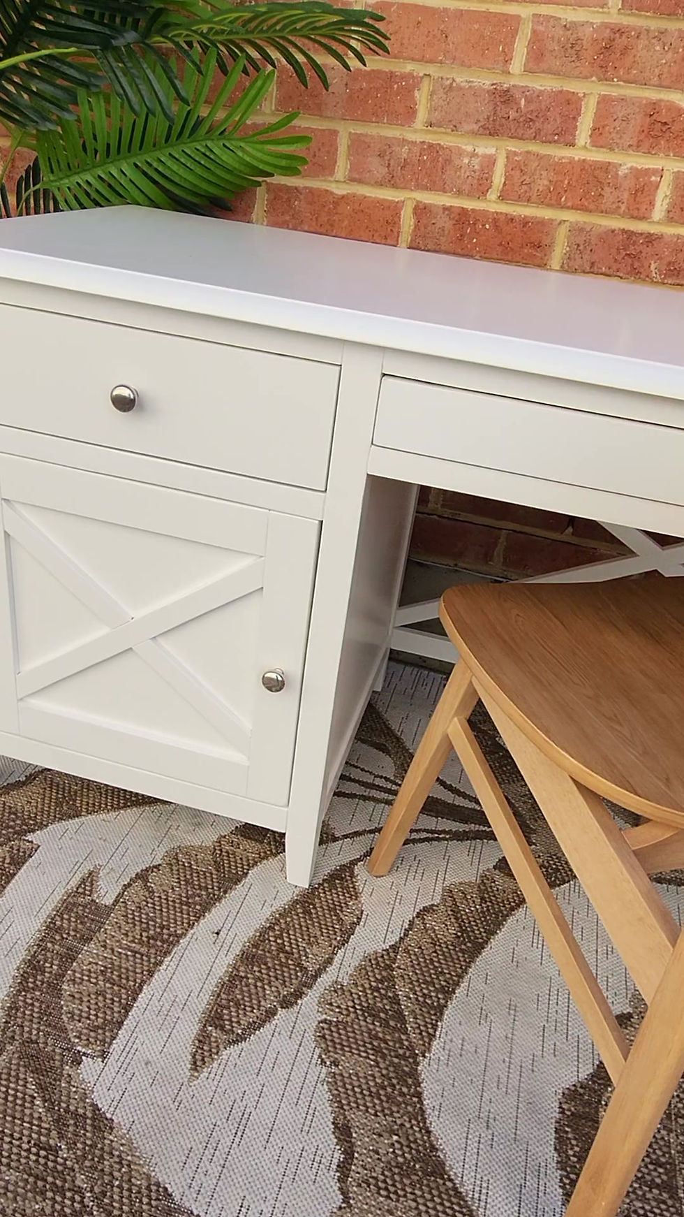Thumbnail: Hampton Student Desk