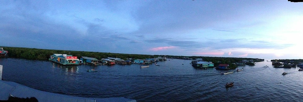 Kompong Khleang floating village