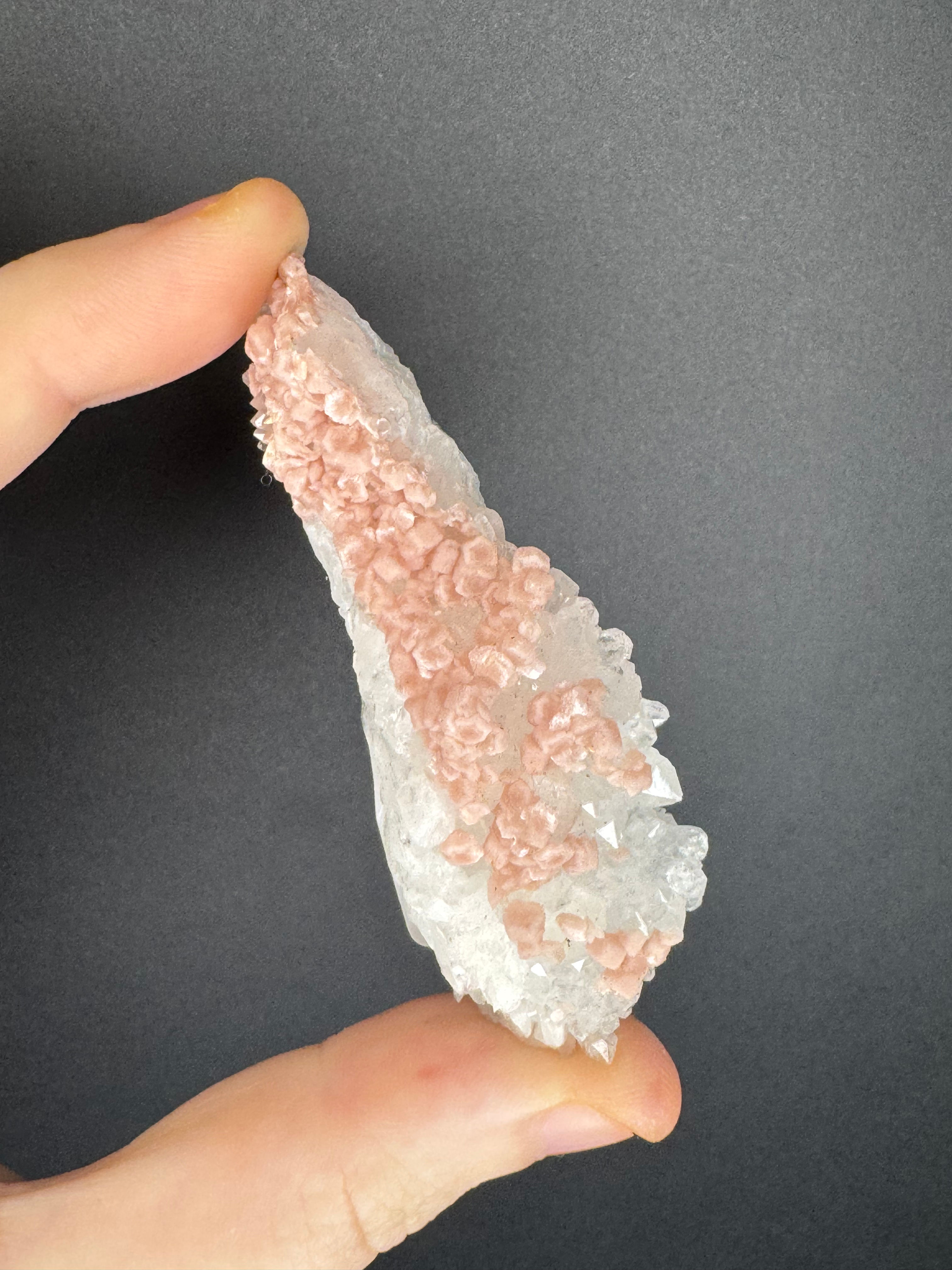 Petal Rhodochorisite on clear quartz 39g prs11