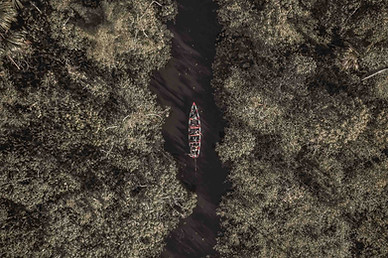 pirogue-riviere-amazonie-iquitos-perou-graine-de-voyageur.jpg
