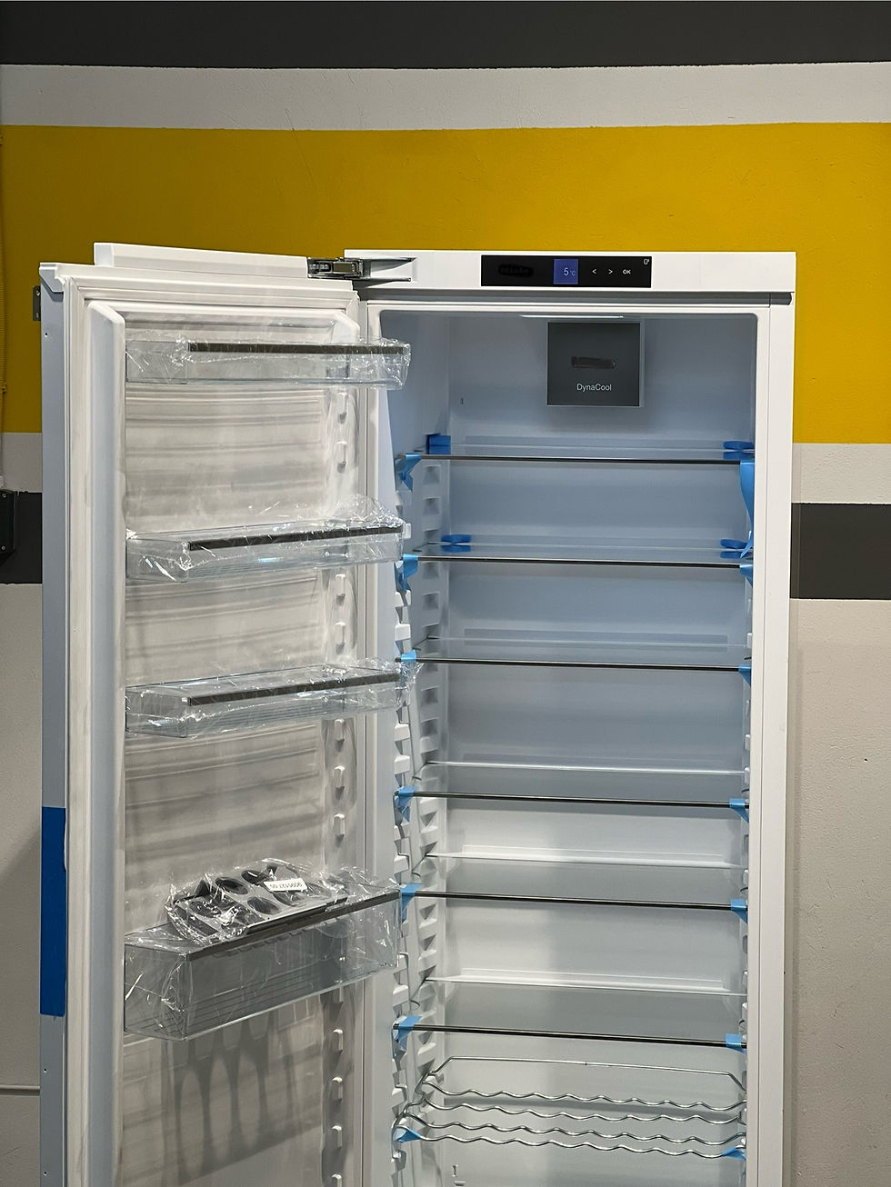 Прев'ю: Вбудований холодильник K 7733 E