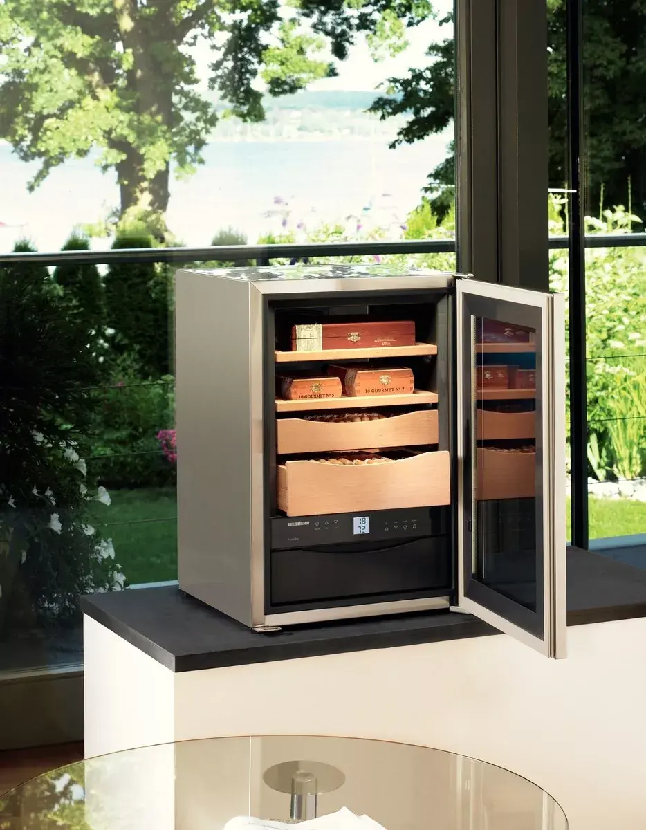 Miniatura:  Liebherr ZKes 453 Humidor
