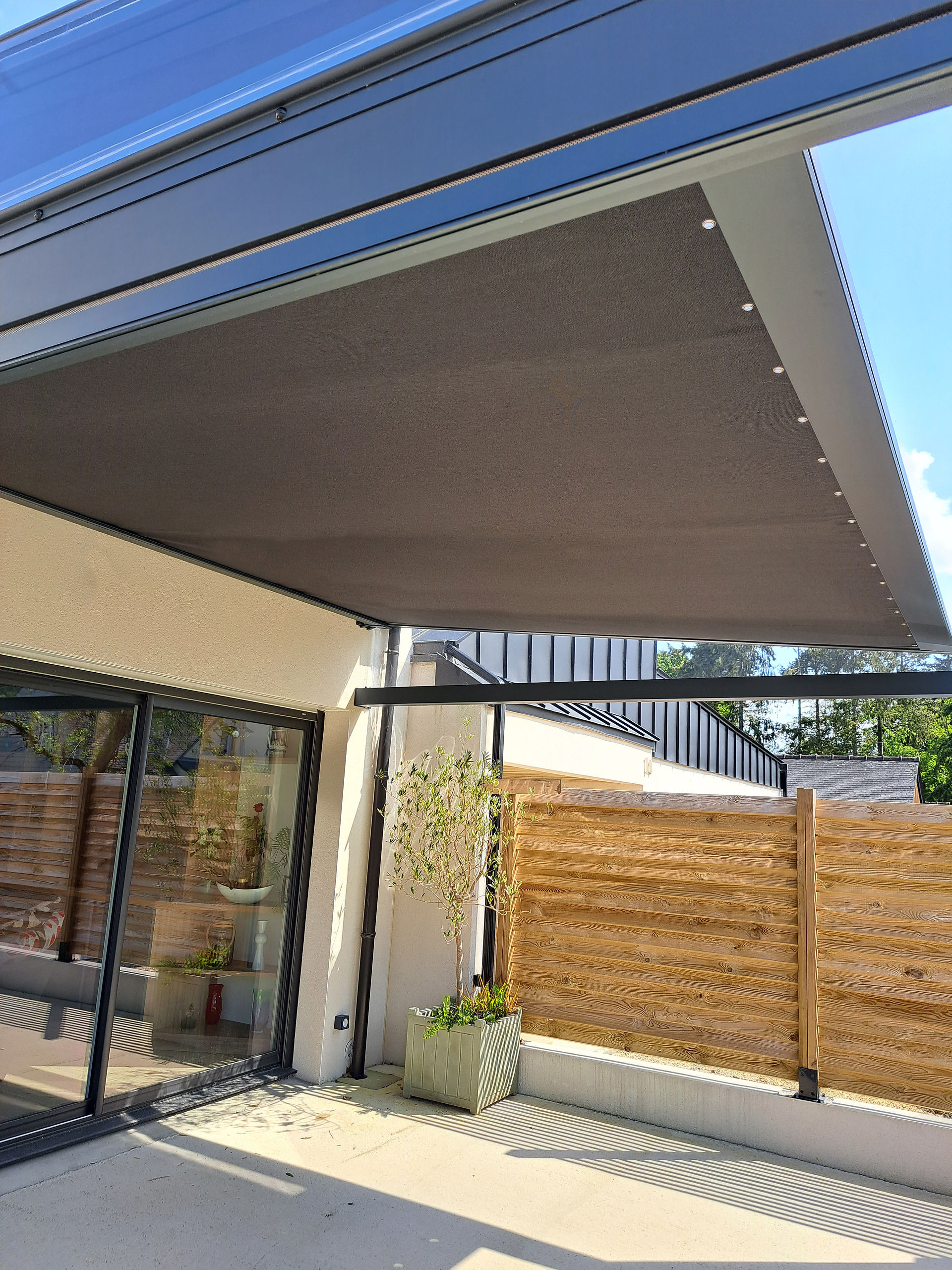 pergola store incliné sur mesure