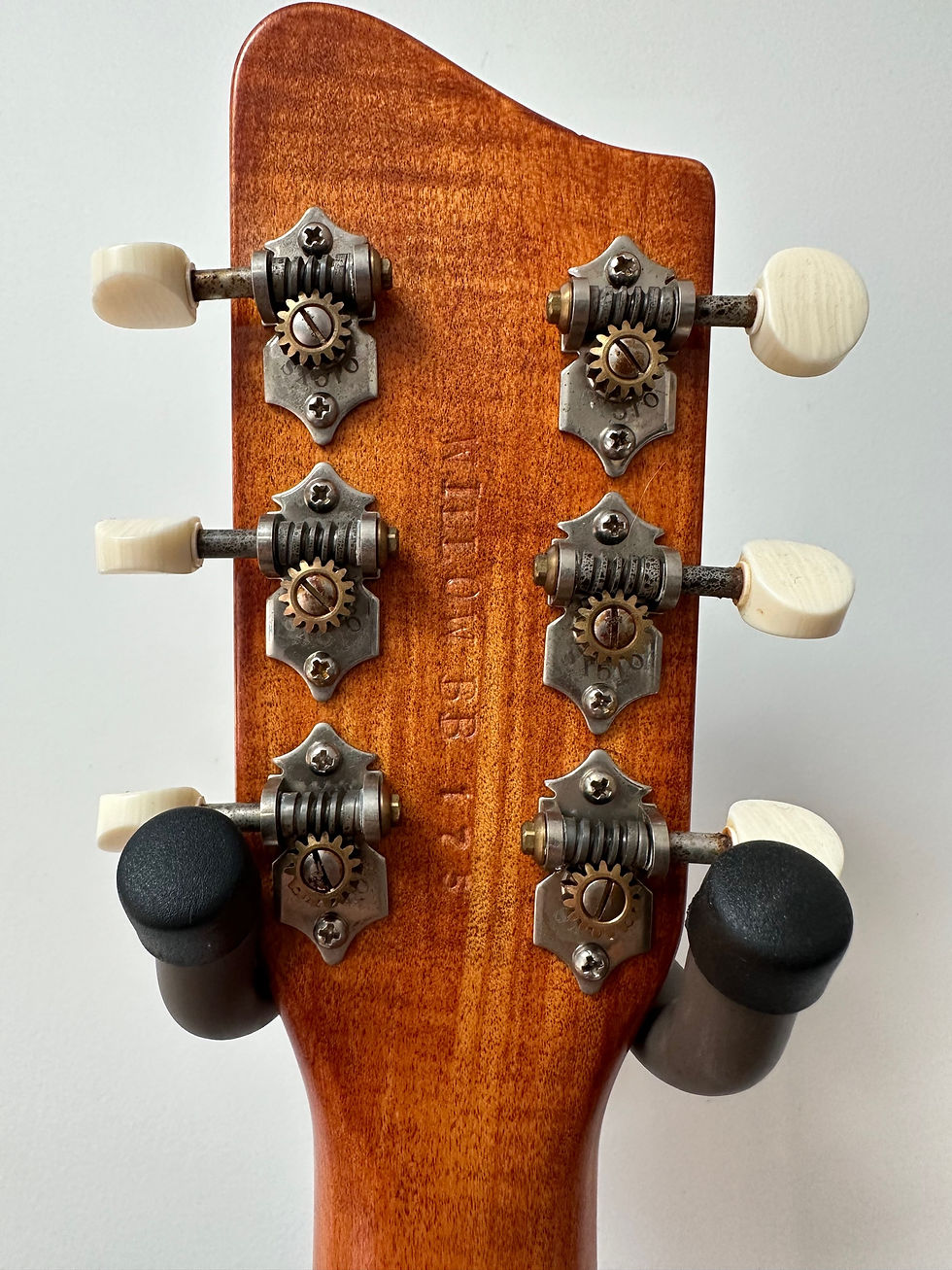 Thumbnail: Bunting Willow - Mojotone Goldfoil PU