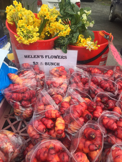 Rasp Cottage yams and flowers