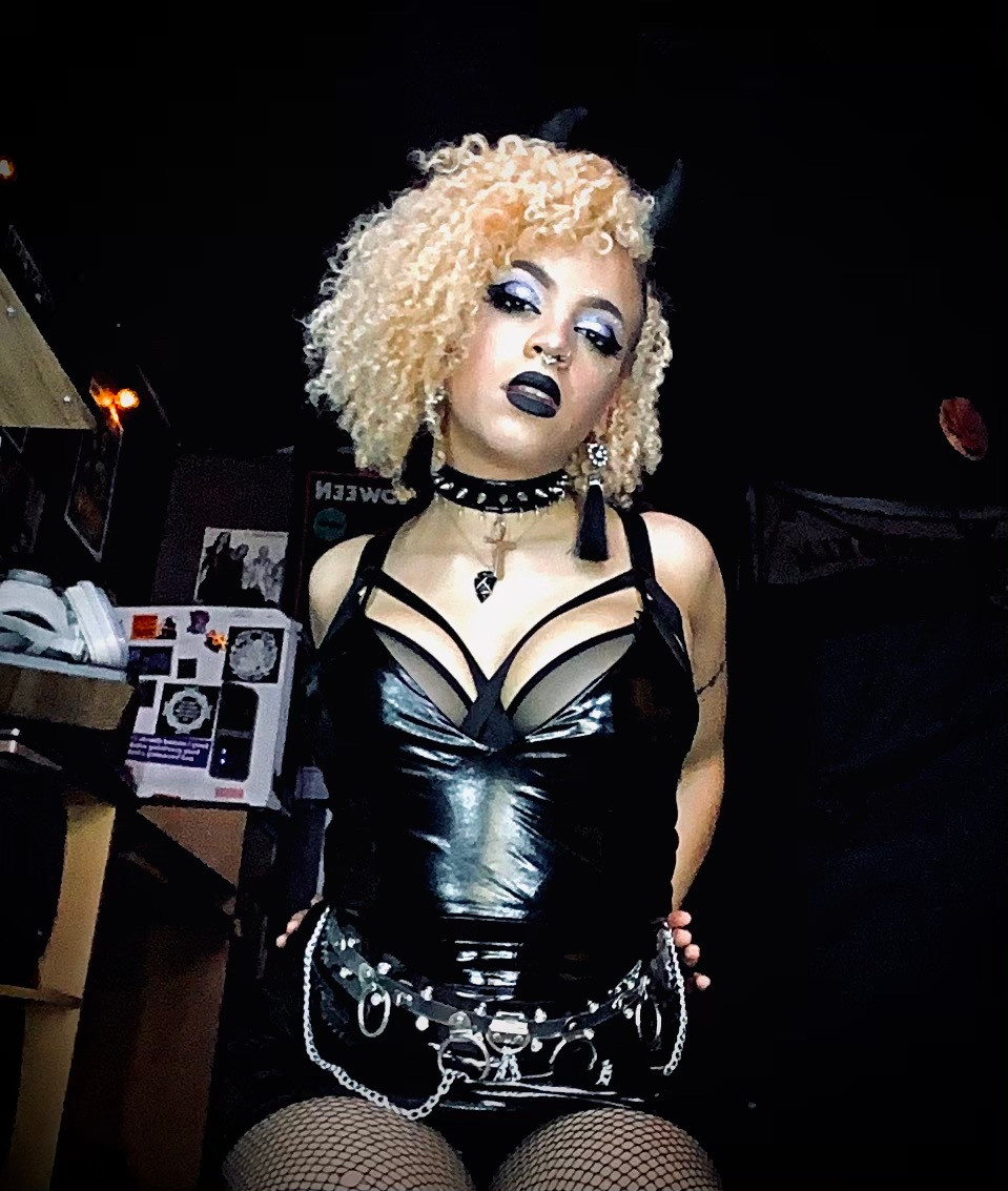 Feature artist dante zoe