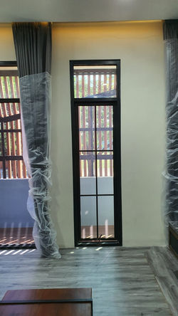 ALuminium top hung window 2