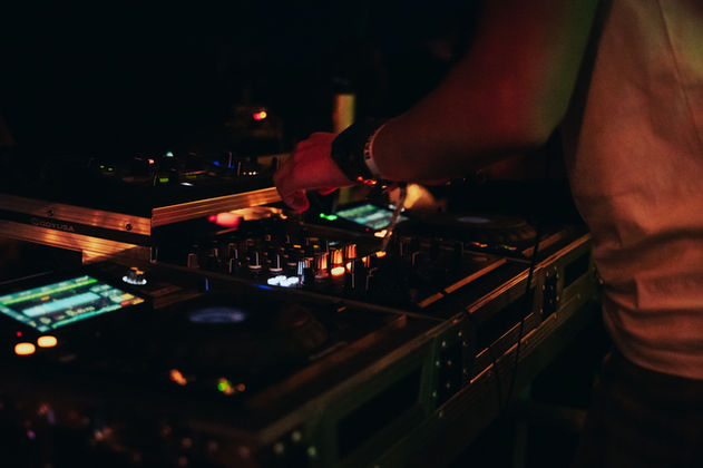 Outdoor Party met Pioneer DJ Tafel