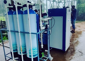 WhatsApp Image 2025-10-01 at 08.11_edited.jpg