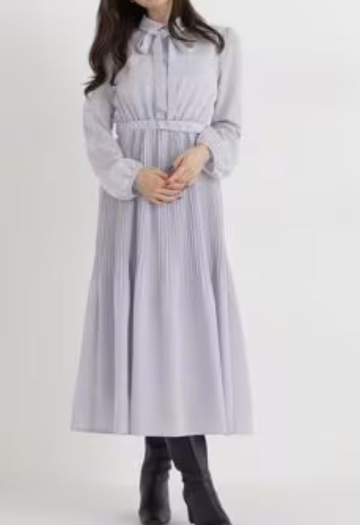 岡山のショッピング同行で30代女性に提案したピンク色のボウタイワンピース