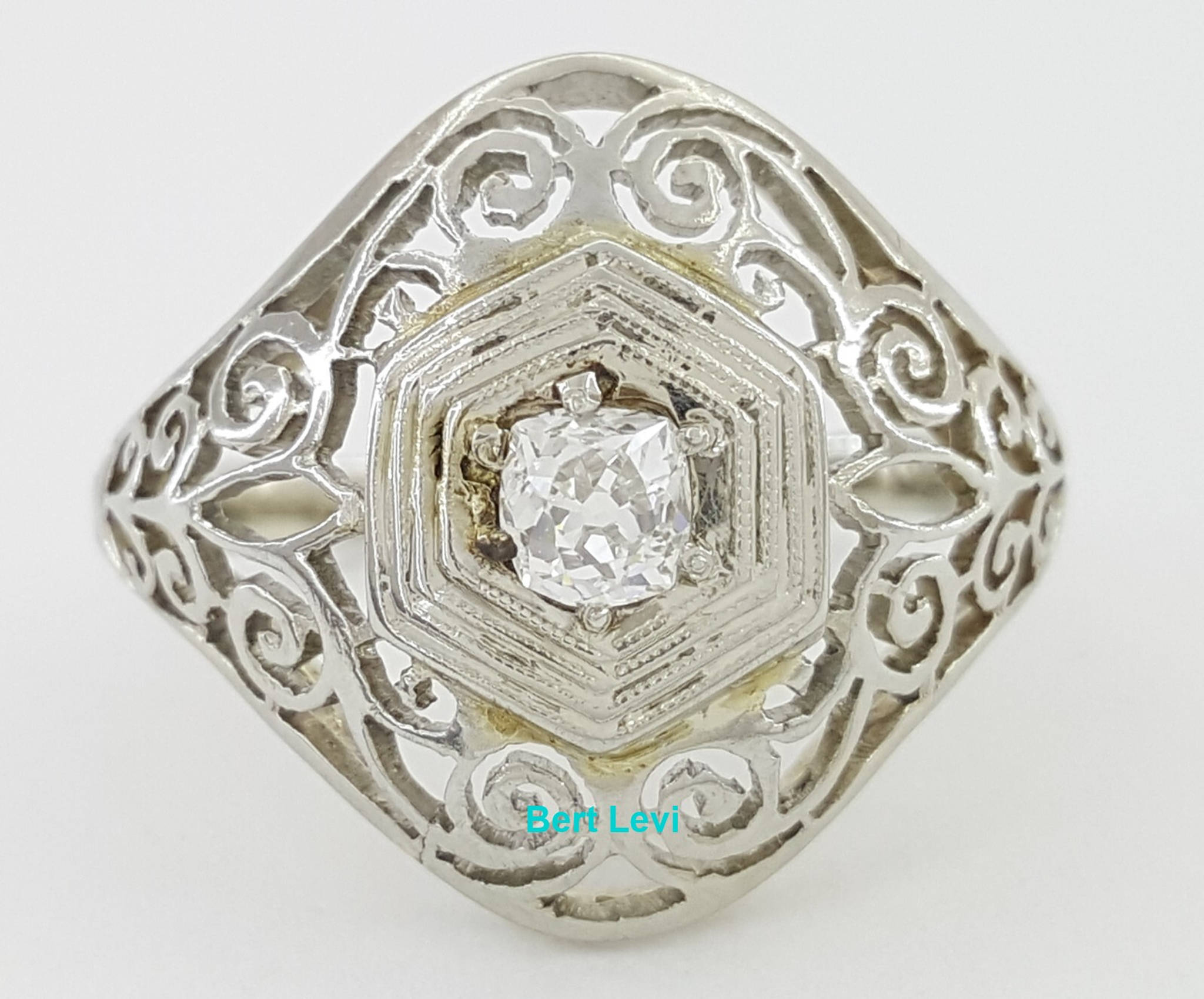 Antique Art Deco Old Mine Cut Diamond Engagement Ring 0.22 ct 18k White Gold
