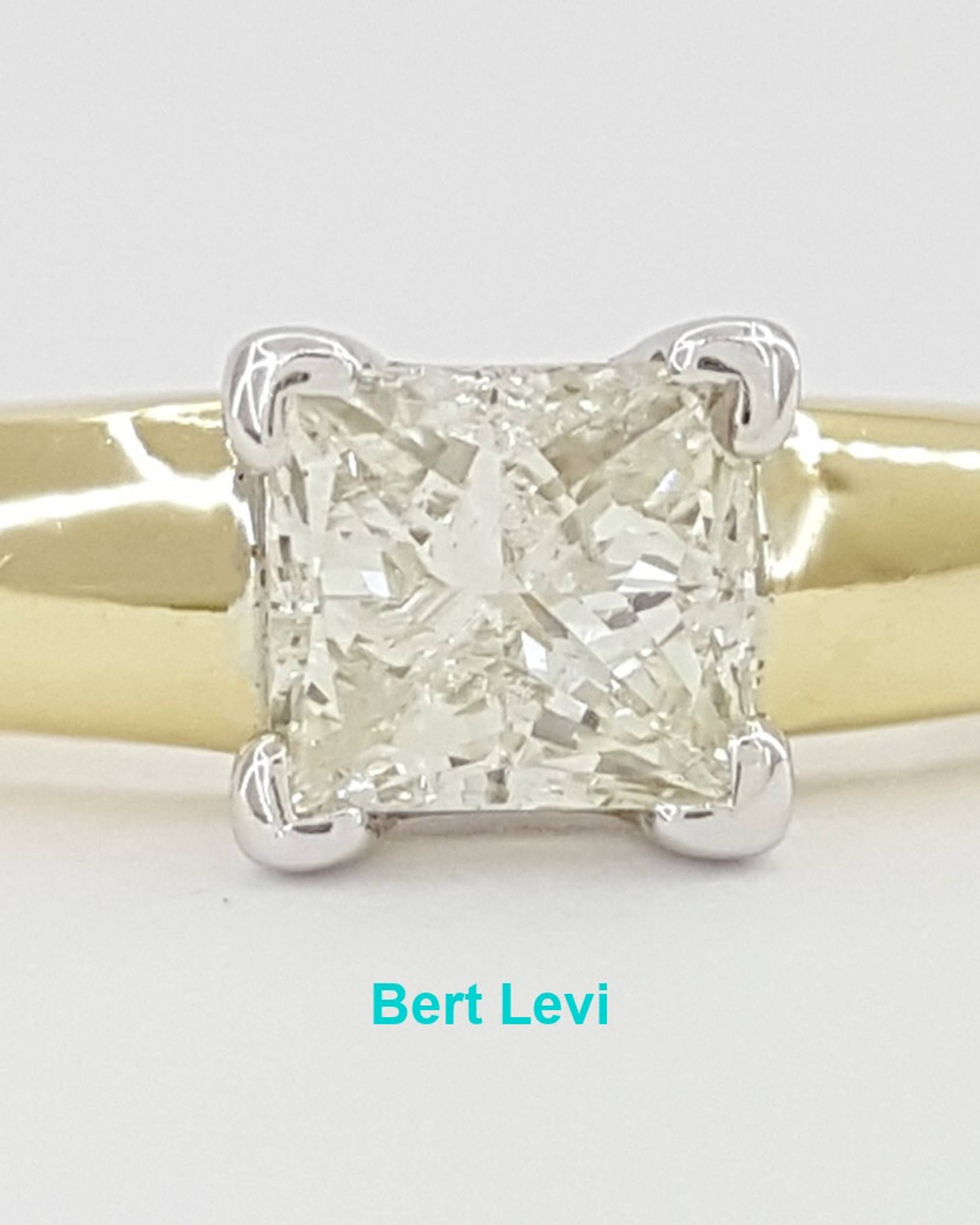 Princess Cut Diamond Solitaire Engagement Ring 0.74 ct 14K Yellow Gold Rt $2,995