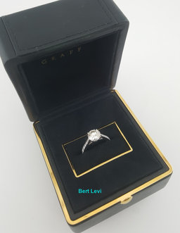 Graff Round Brilliant Diamond Platinum Engagement Ring 3.25 ct Retail $58,000
